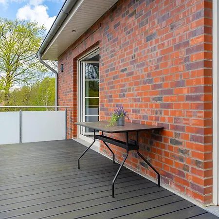Muehlenblick 4, Og Mit Balkon Und Muehlenblick In Zentraler Lage! Hage
